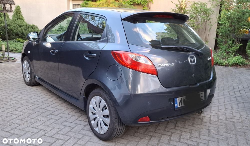 Mazda 2 - 3