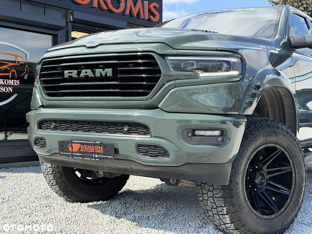 Dodge RAM - 8