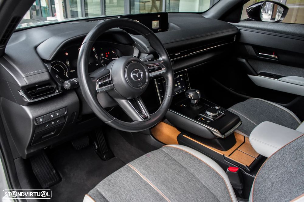 Mazda MX-30 e-SKYACTIV Excellence - 29