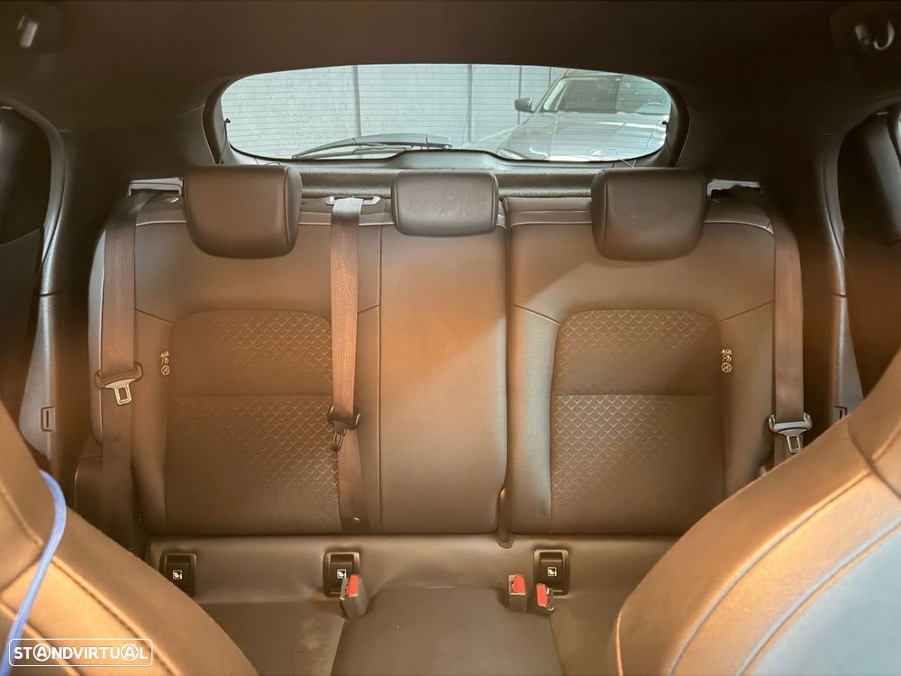 Nissan Juke 1.0 DIG-T N-Connecta NAV. DCT - 34