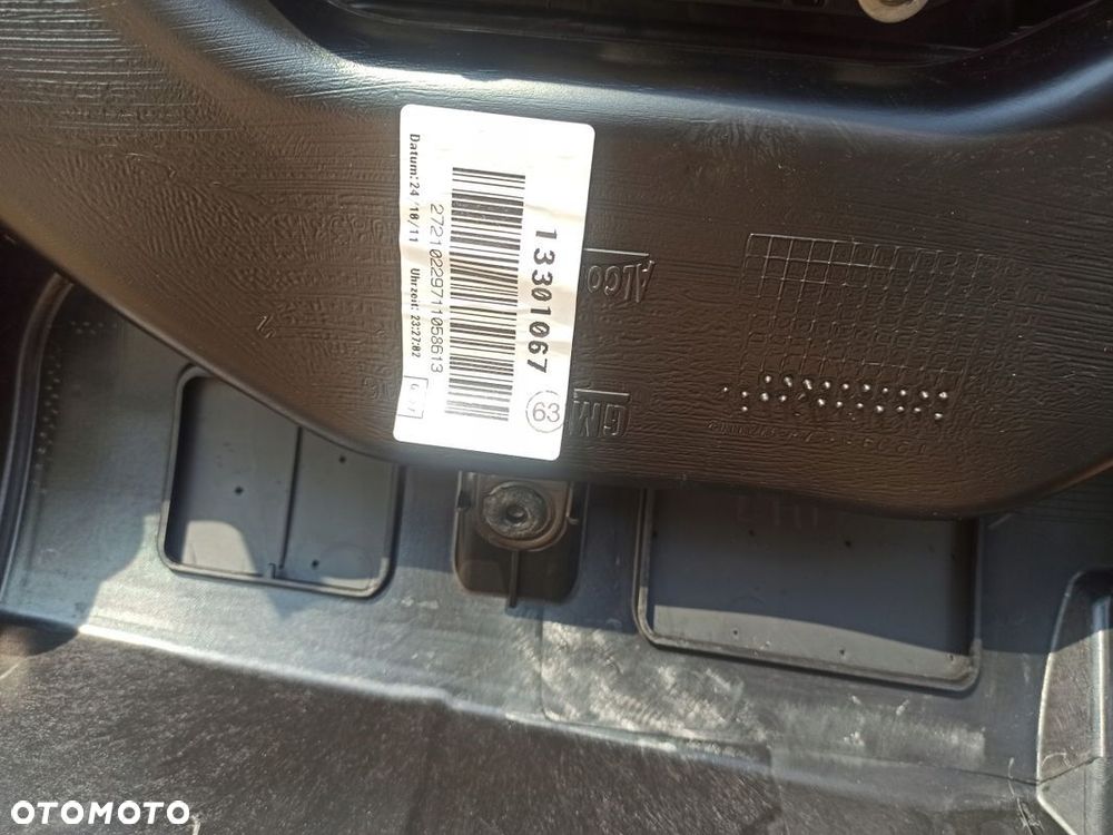 Deska rozdzielcza konsola kokpit OPEL ASTRA IV J 09-12 Europa - 10