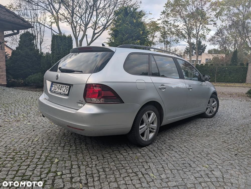 Volkswagen Golf Variant 1.6 TDI Comfortline DSG - 6