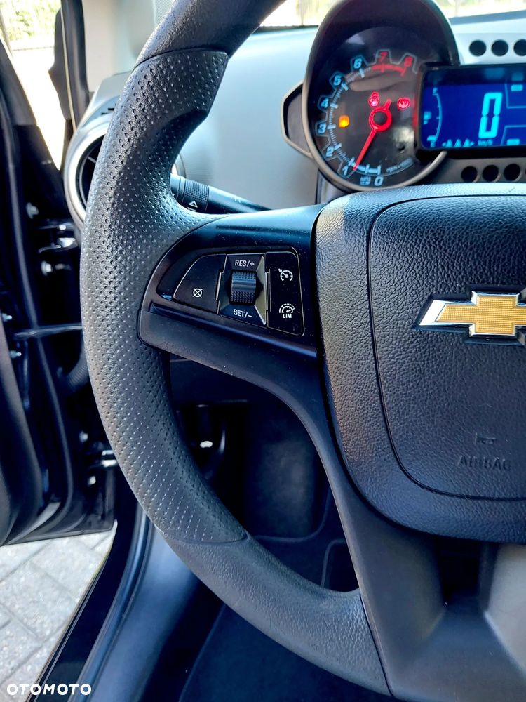 Chevrolet Aveo 1.4 LTZ - 14