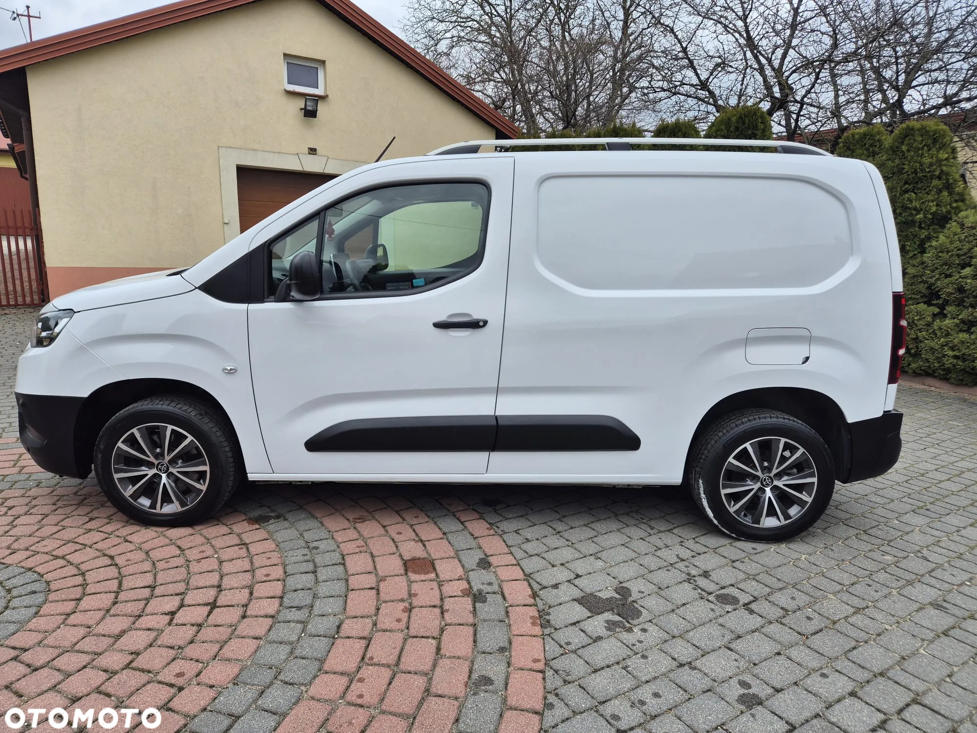 Toyota Proace CITY 1.5d - 10