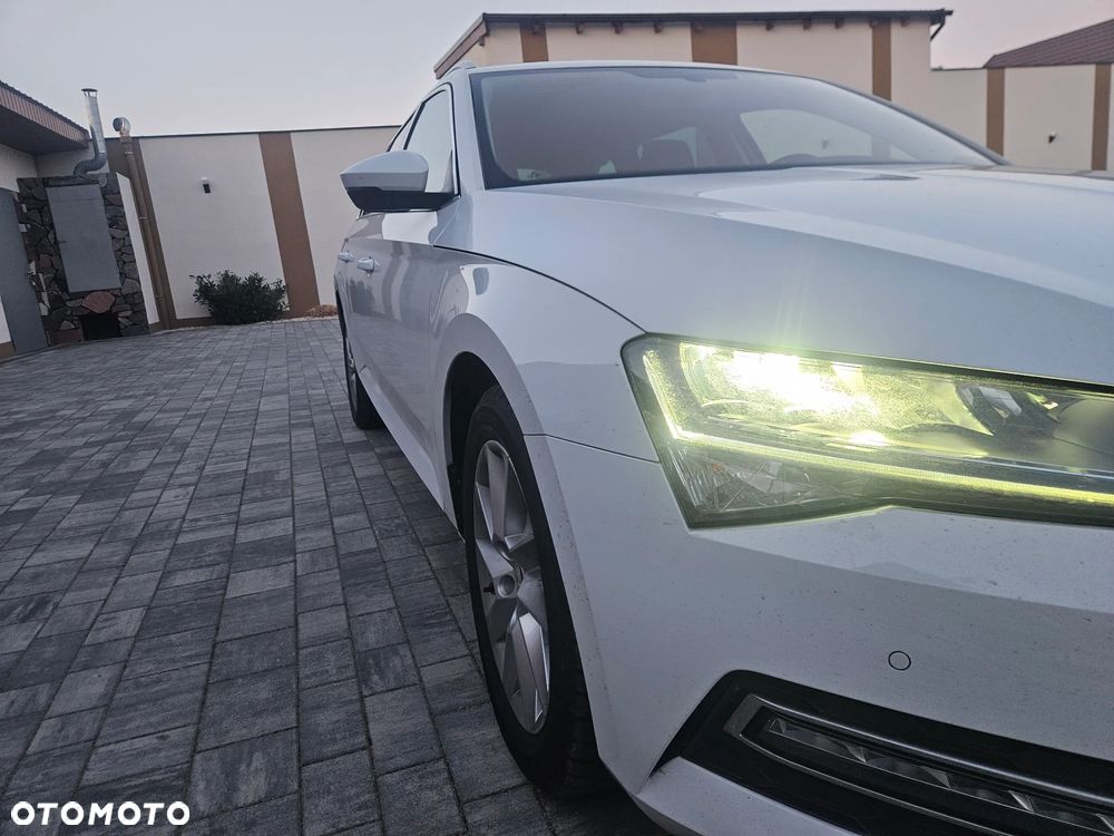 Skoda Superb 1.5 TSI ACT DSG Ambition - 10