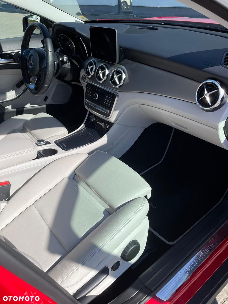 Mercedes-Benz GLA 220 4-Matic - 15