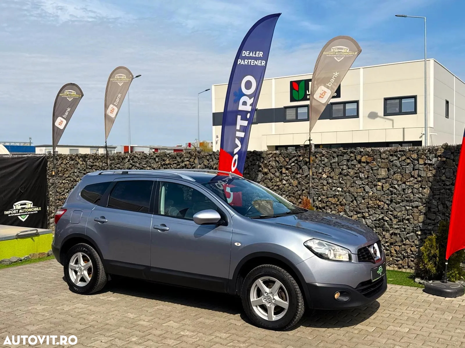Nissan Qashqai+2 - 10