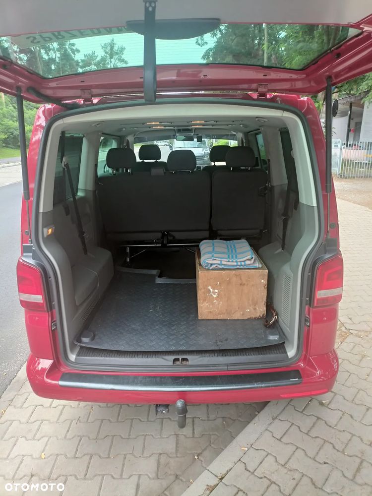 Volkswagen Caravelle - 10