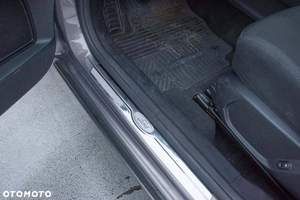 Ford Mondeo 2.0 TDCi Titanium - 25