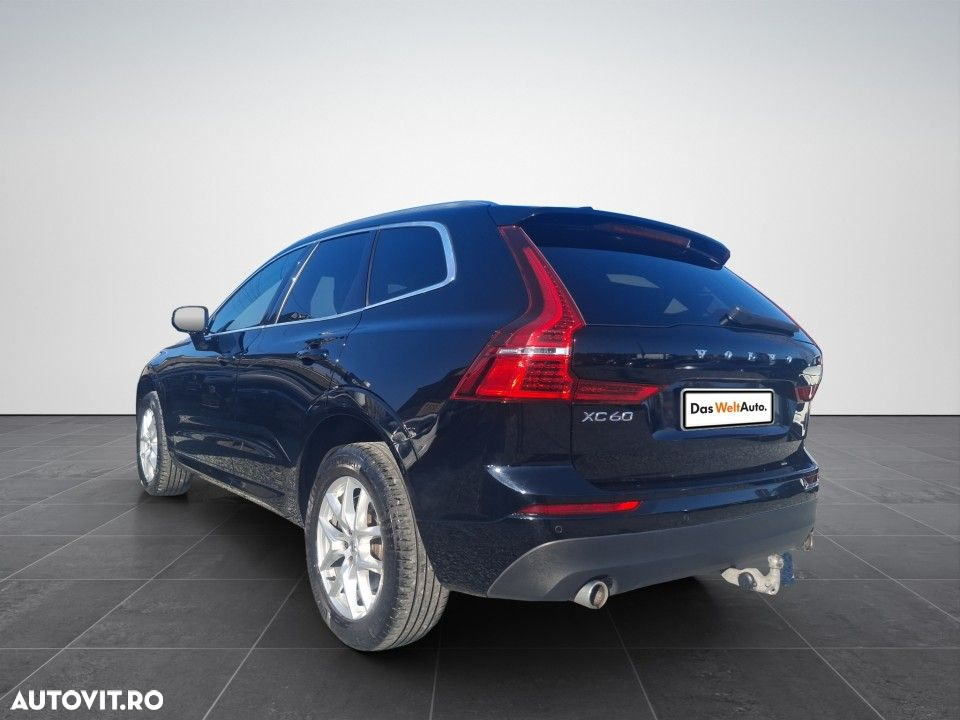 Volvo XC 60 D5 AWD Momentum - 3