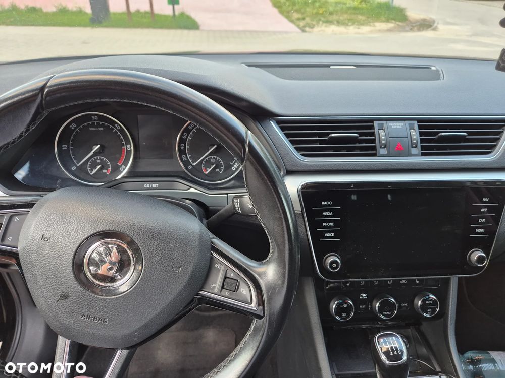 Skoda Superb 1.6 TDI Ambition - 9
