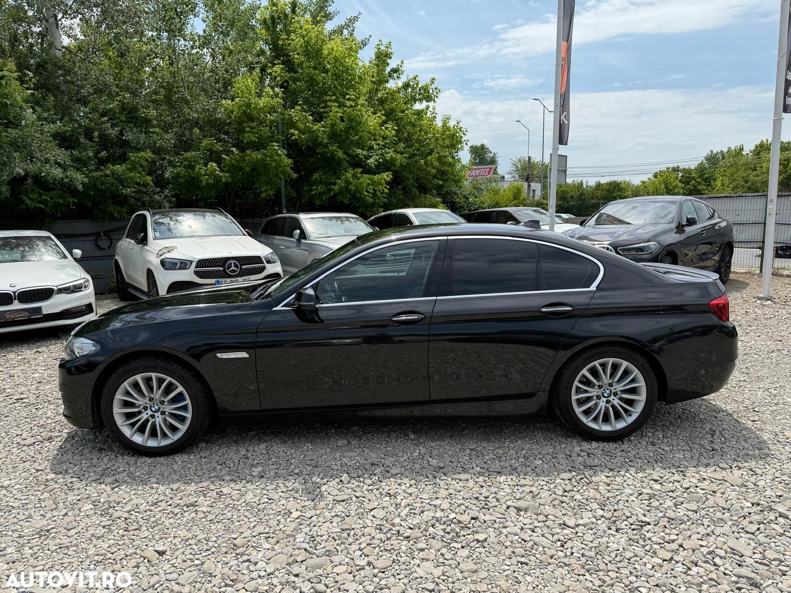 BMW Seria 5 520d Aut. Luxury Line - 26