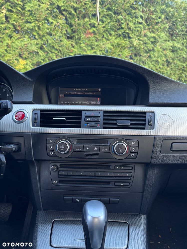 BMW Seria 3 335i Edition Sport - 22