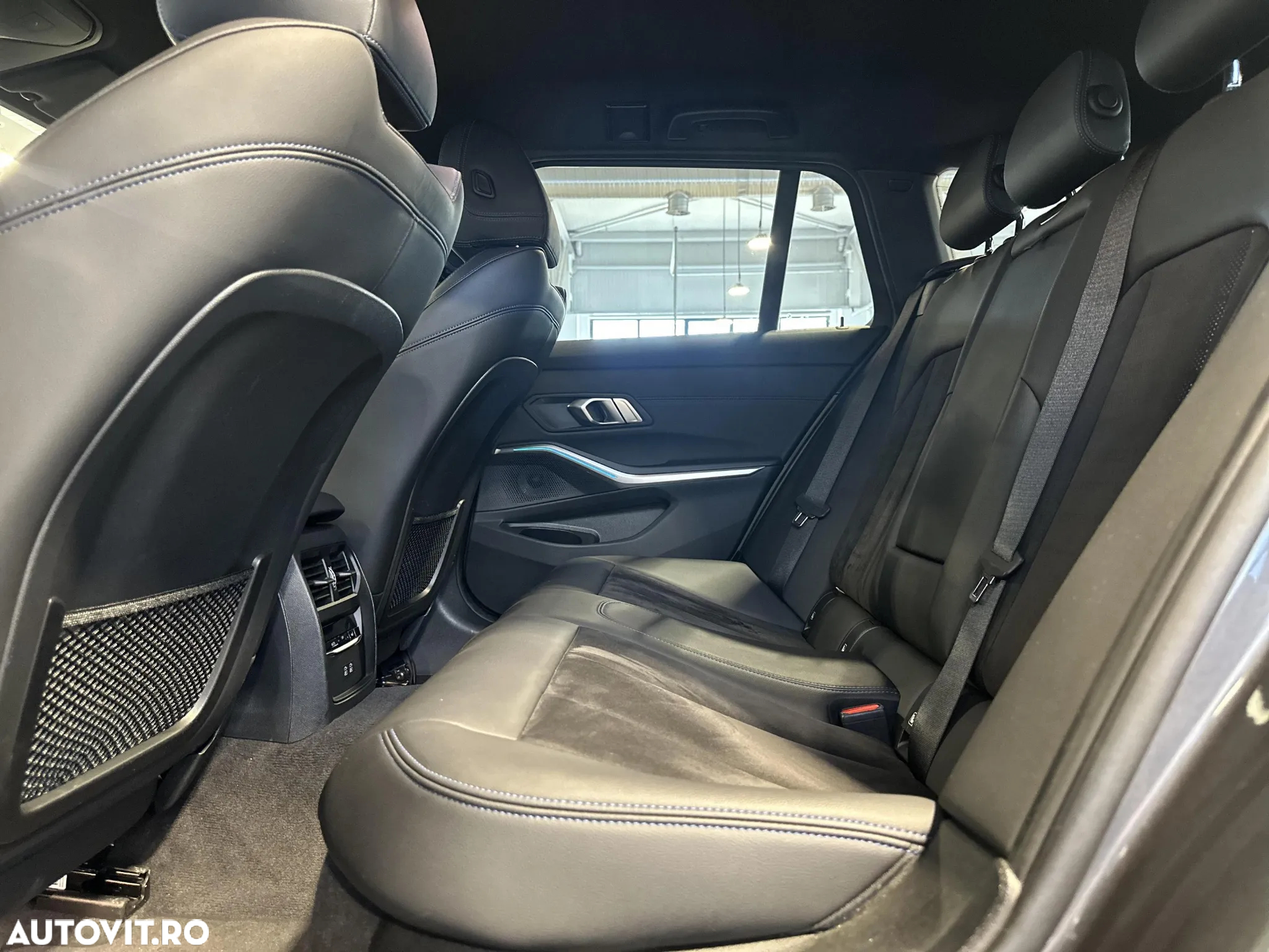 BMW Seria 3 320e Touring Aut. - 12