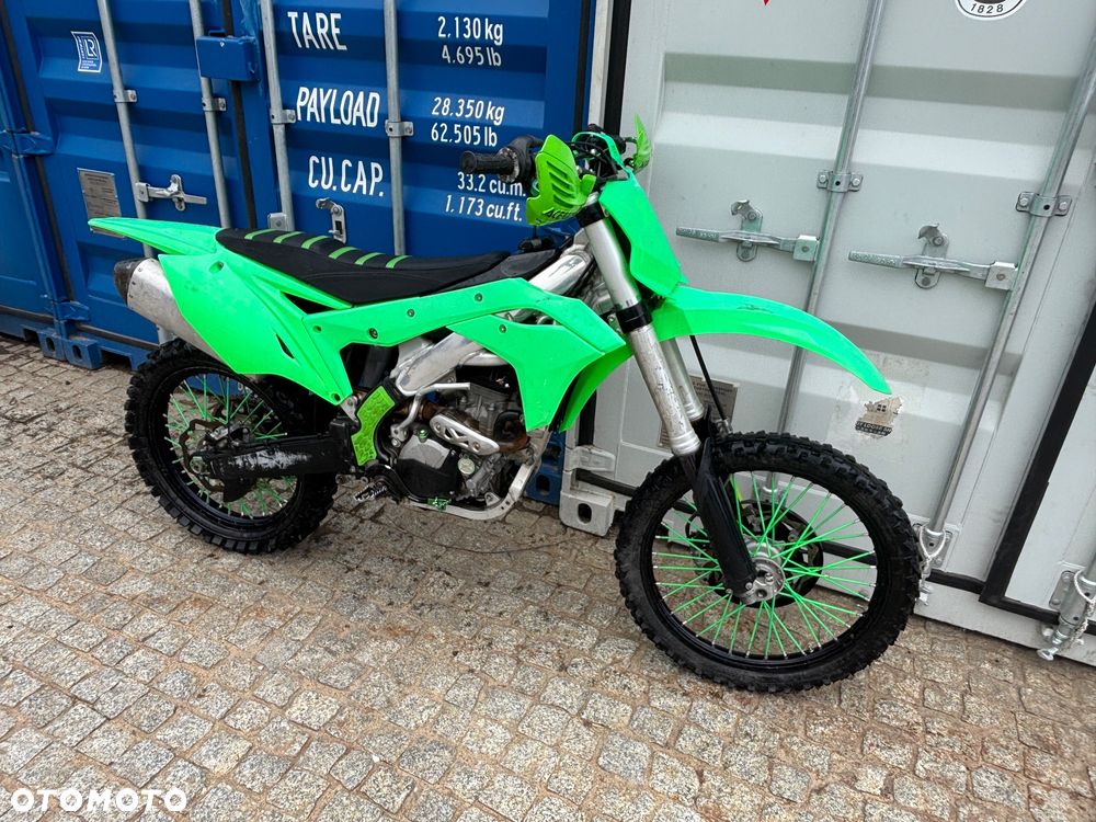 Kawasaki KX - 6