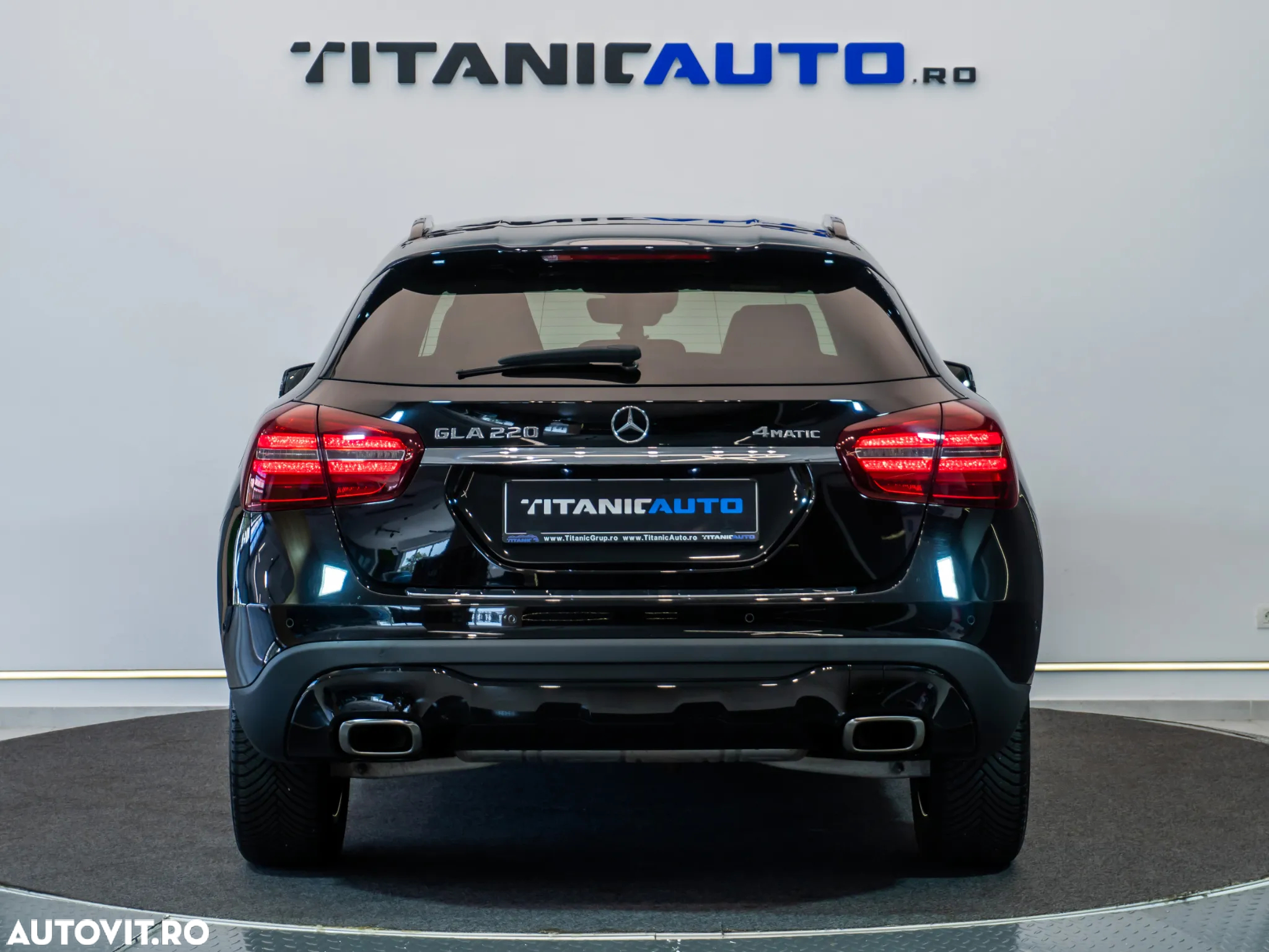 Mercedes-Benz GLA 220 4MATIC - 9