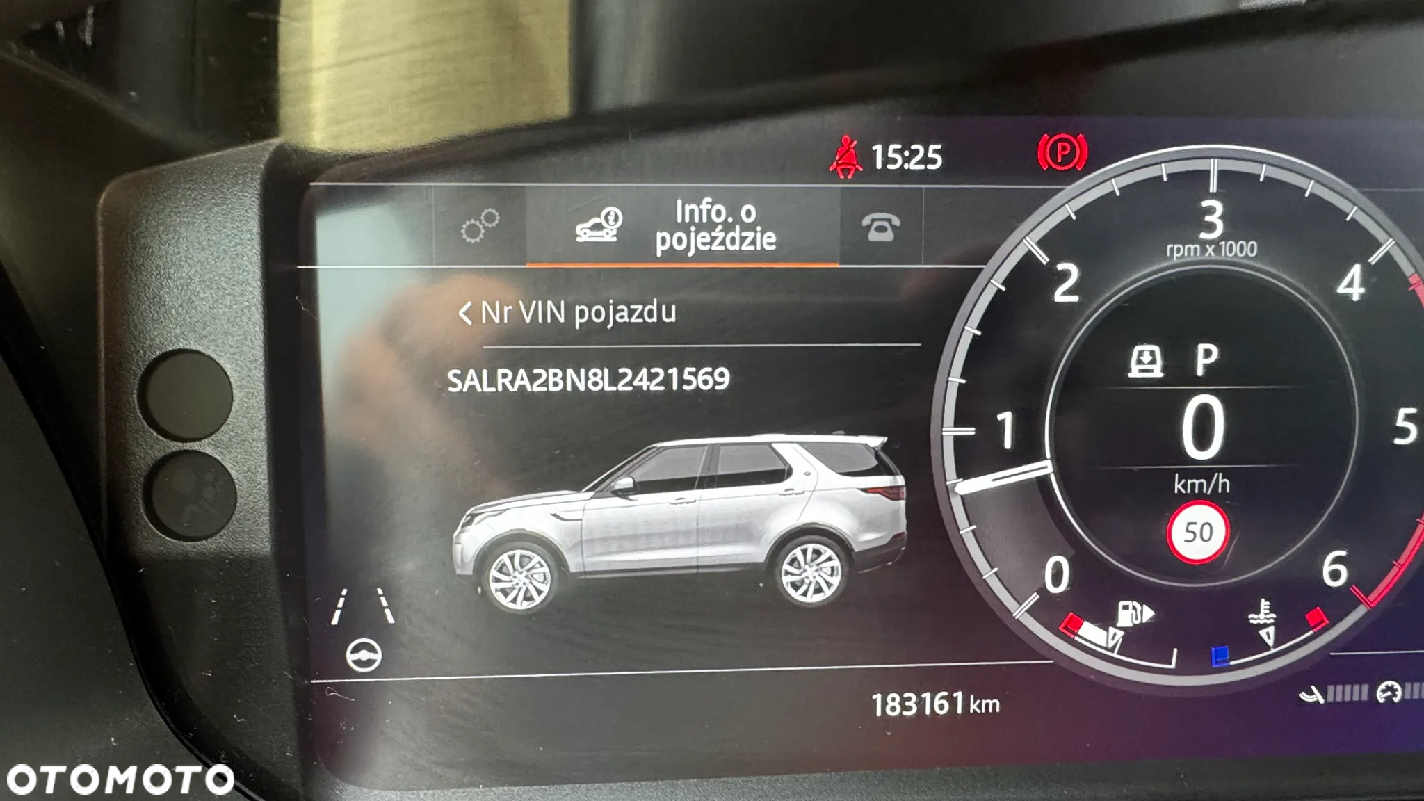 Land Rover Discovery V 2.0 SD4 HSE - 10