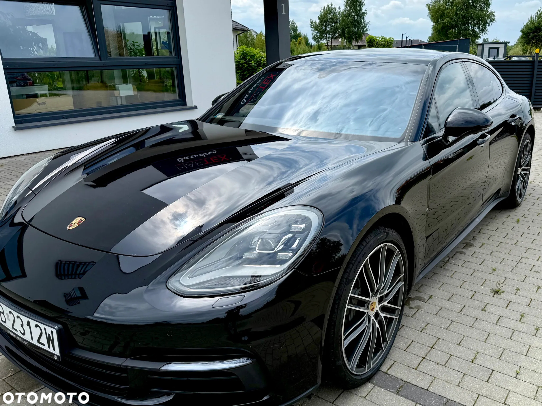Porsche Panamera 4S - 8