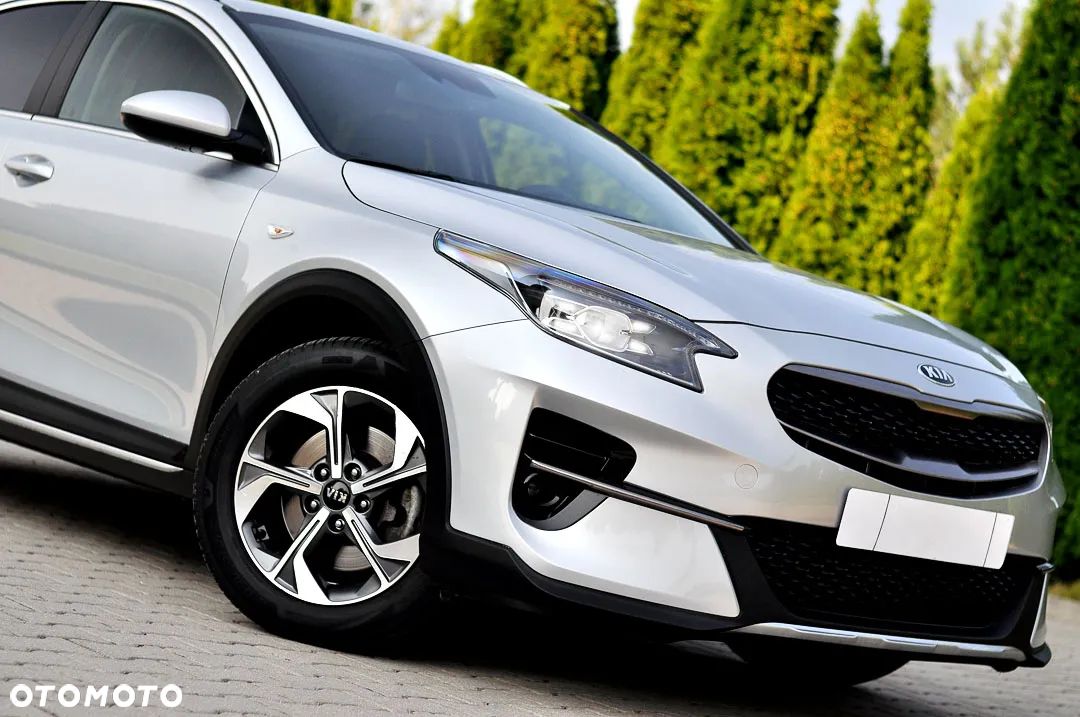 Kia XCeed 1.6 CRDi SCR L Business Line - 1