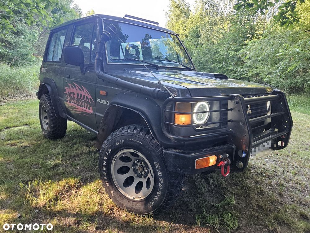 Mitsubishi Pajero - 4