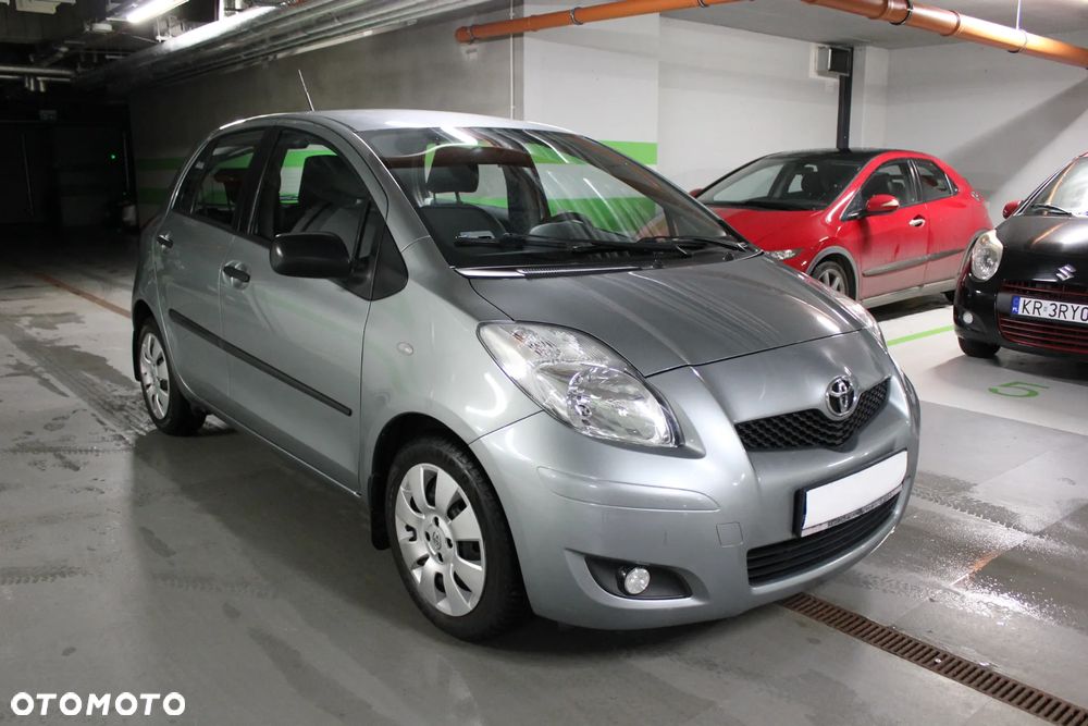 Toyota Yaris - 4
