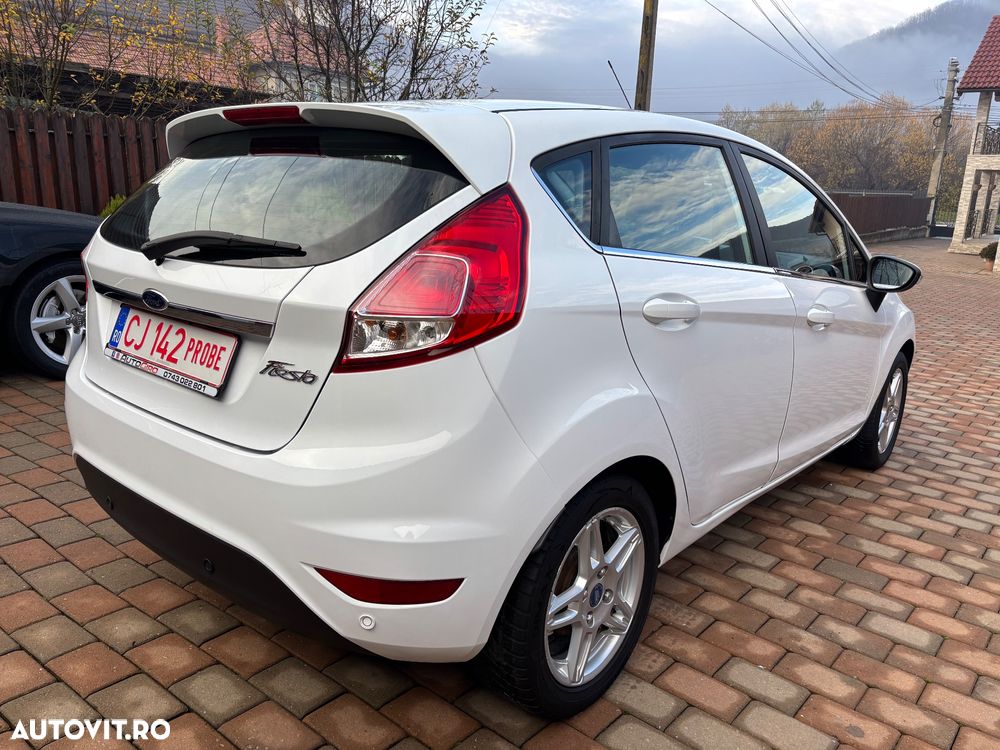 Ford Fiesta 1.6 TDCi DPF Titanium - 4