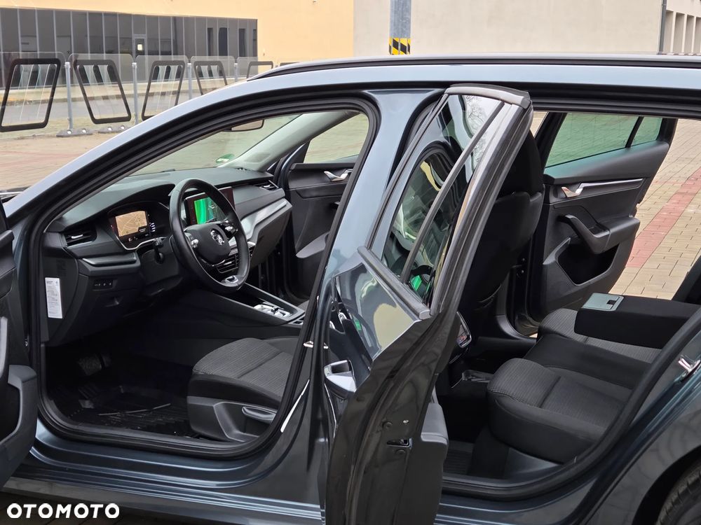 Skoda Octavia 2.0 TDI DSG Edition - 28