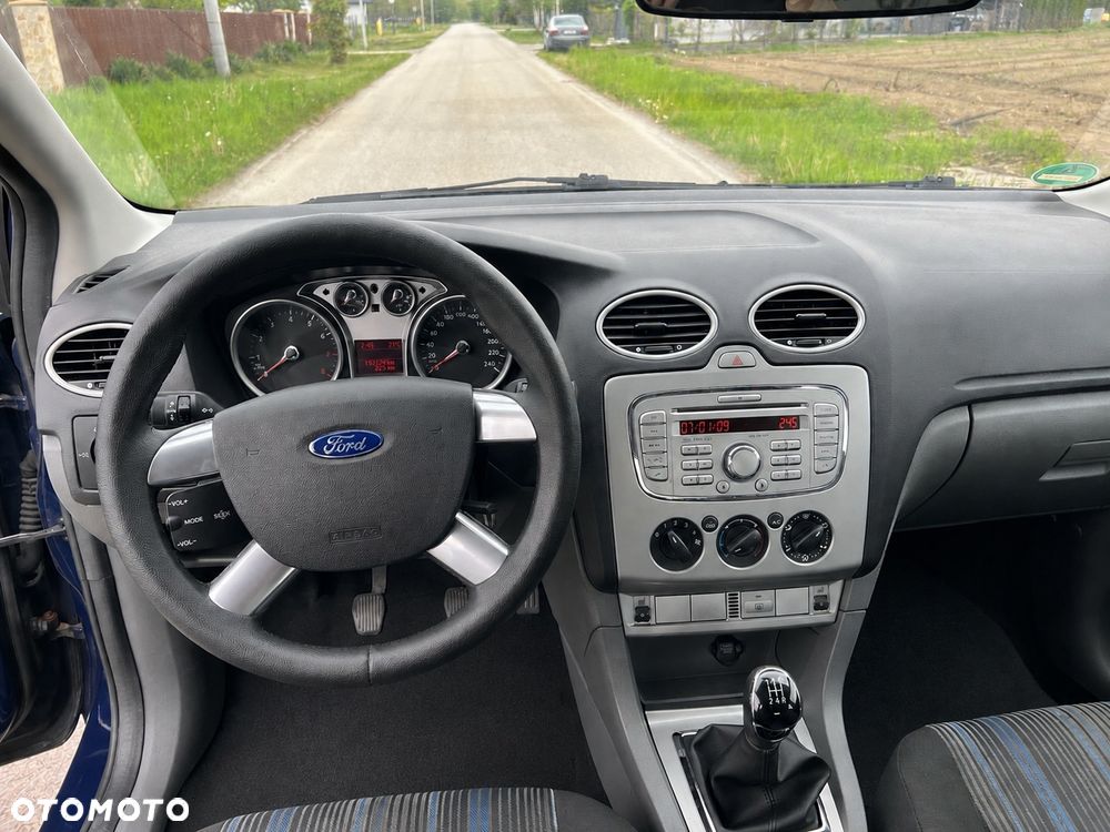 Ford Focus 1.6 16V Titanium - 14