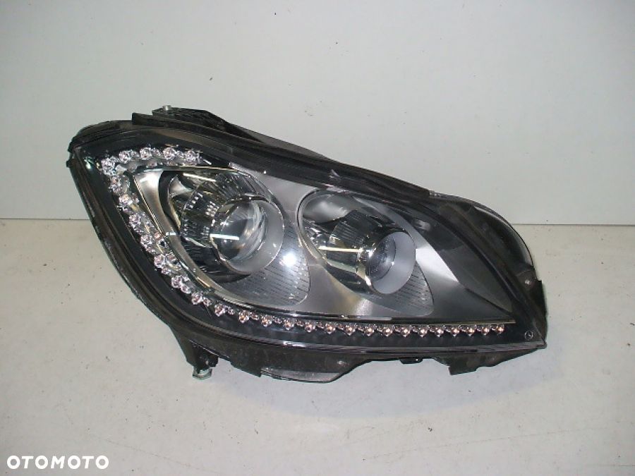 MERCEDES CLS W218 LAMPA PRAWA XENON BIXENON LED A2188204261 - 1