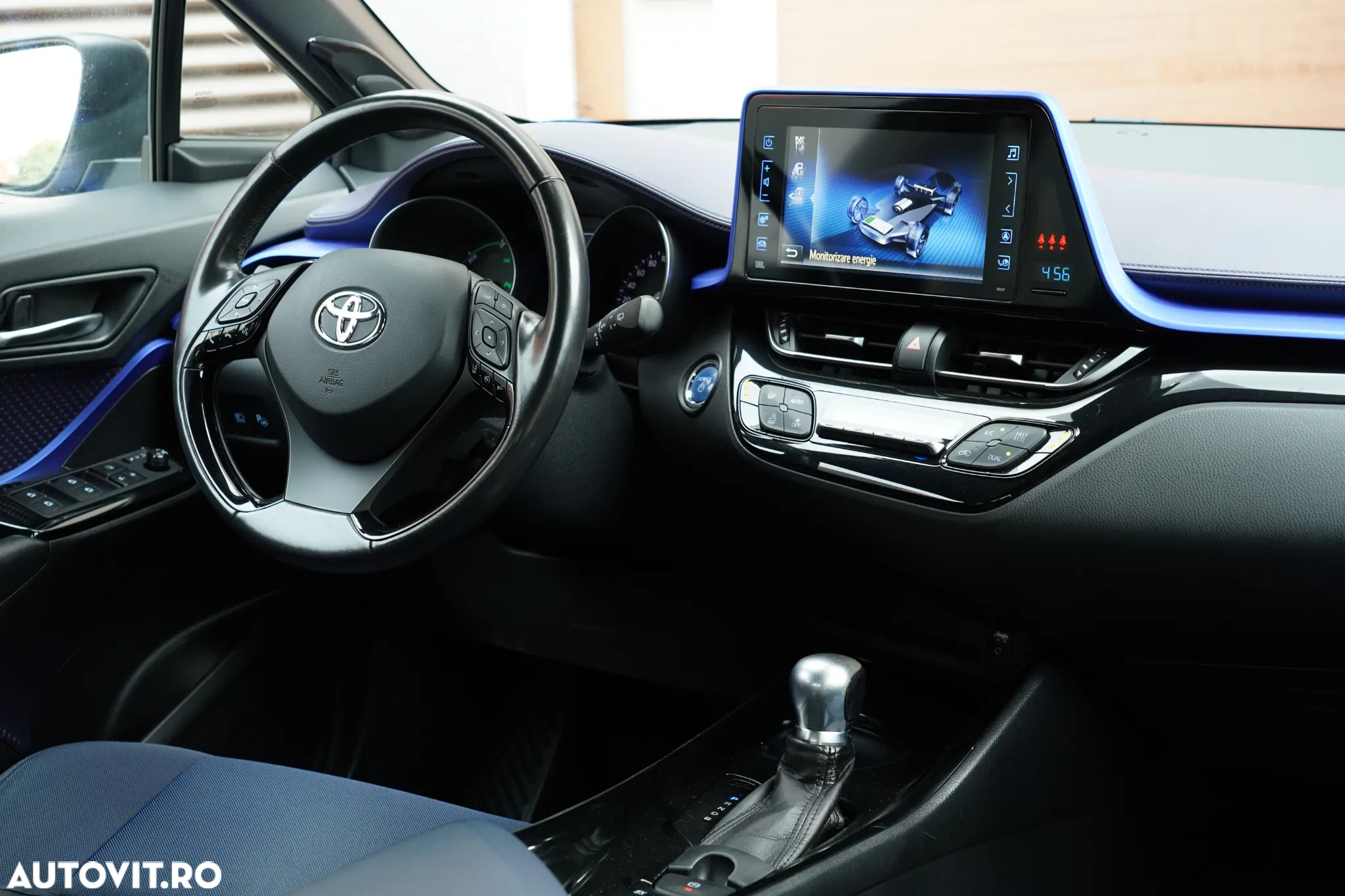 Toyota C-HR 1.8 HSD 122 CP 4x2 CVT Style - 12