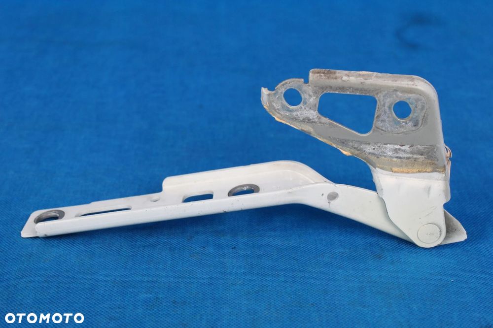 Zawias maski prawy 4L0823302 AUDI Q7 - 12