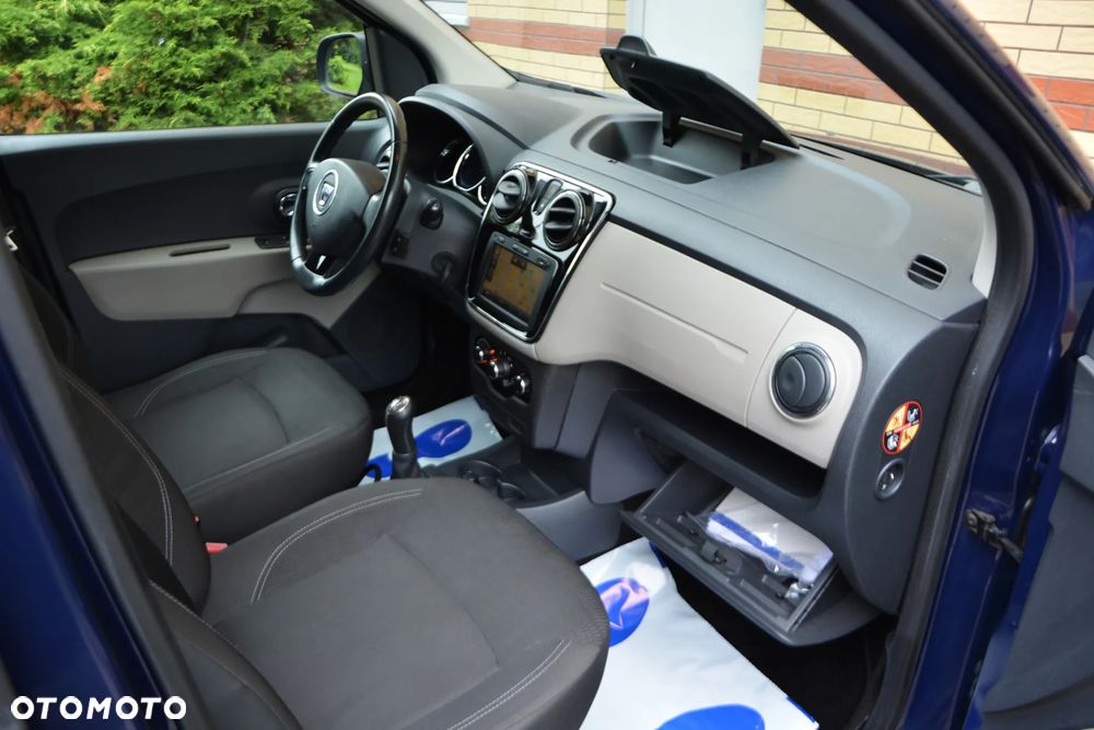 Dacia Lodgy 1.6 MPI 85 Laureate - 28