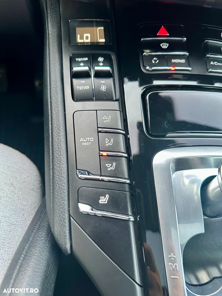 Porsche Cayenne 3.0TD TipTronic - 11