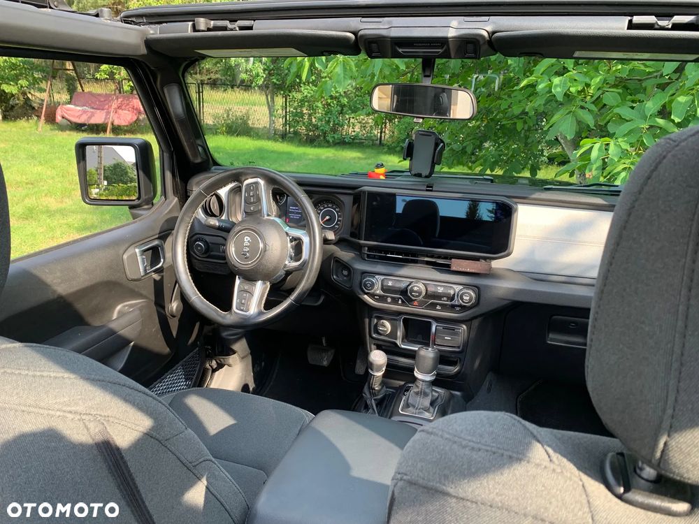 Jeep Wrangler - 7