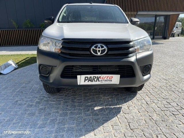 Toyota Hilux - 2