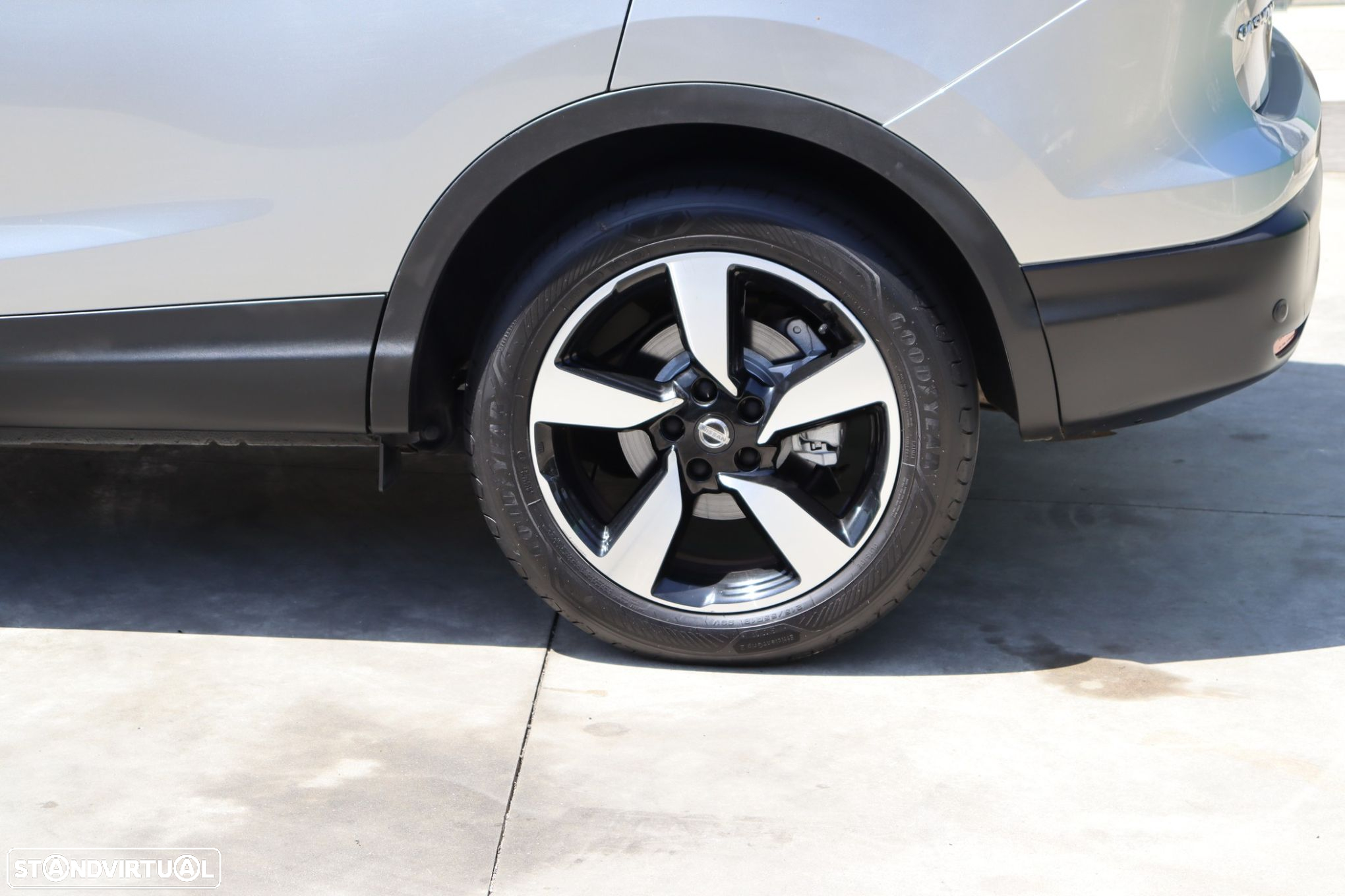 Nissan Qashqai 1.5 dCi Tekna Premium - 4