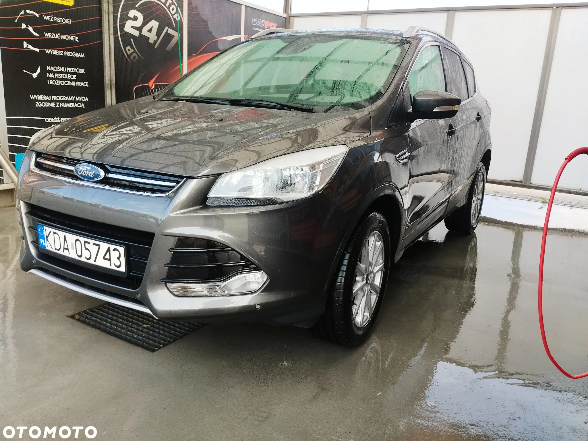 Ford Kuga 2.0 TDCi 2x4 Titanium - 20