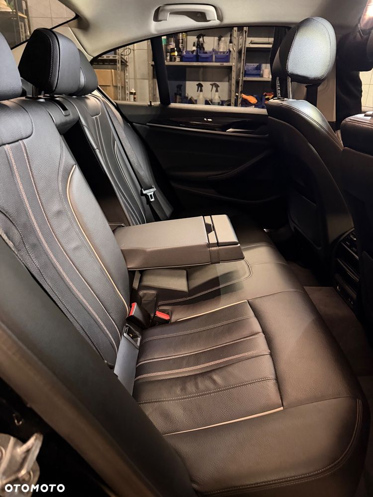 BMW Seria 5 520d Luxury Line sport - 19