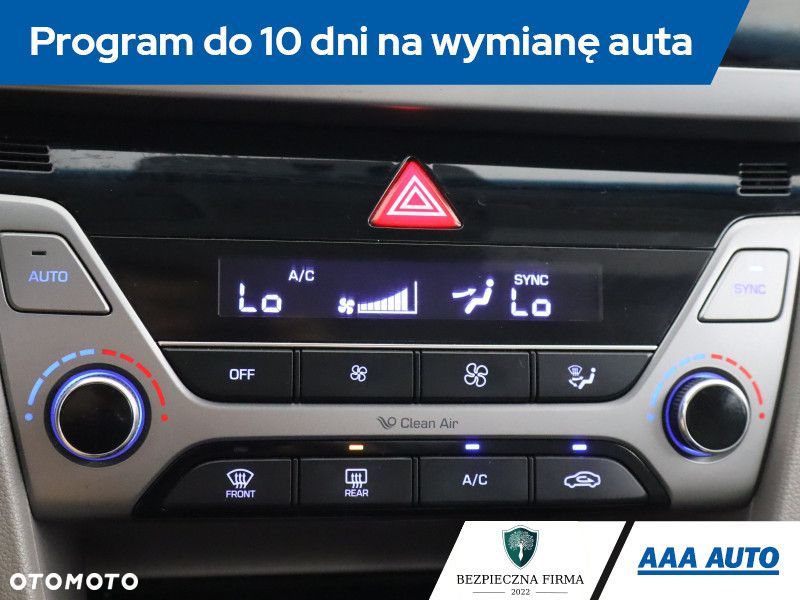 Hyundai Elantra - 20