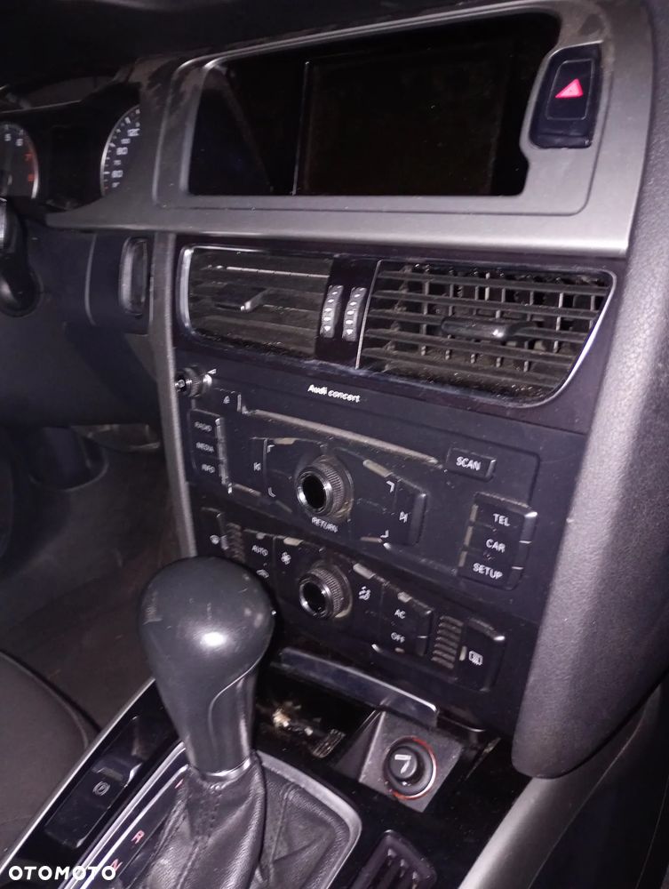 Audi A4 Avant 2.0 TFSI Ambiente - 9