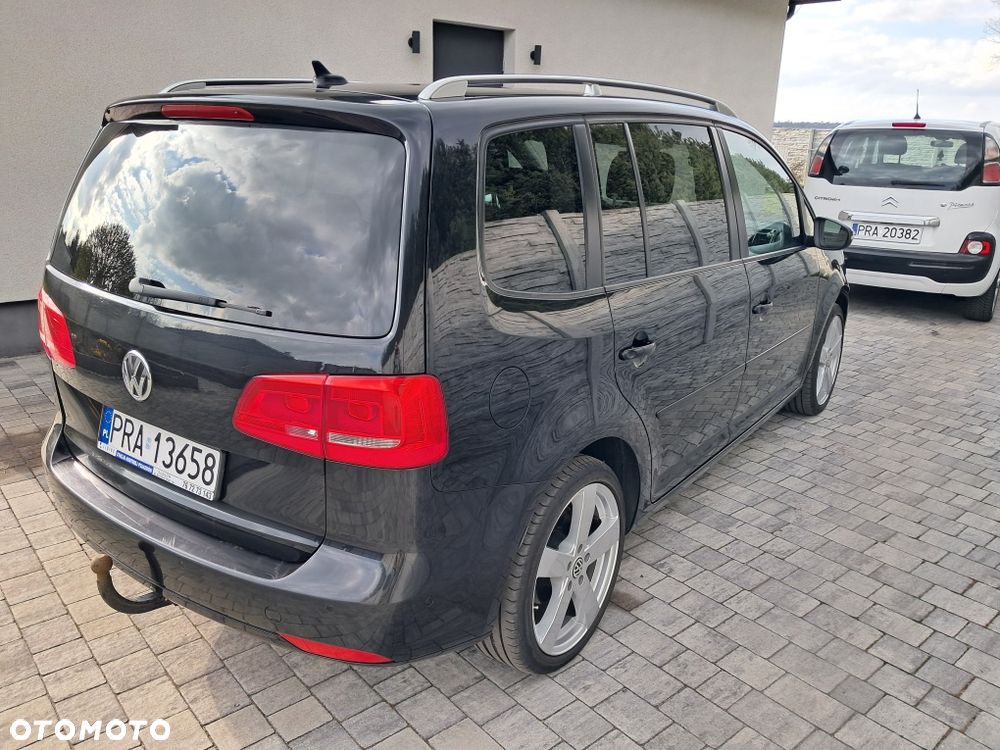 Volkswagen Touran - 3