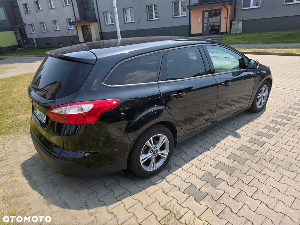 Ford Focus 1.6 TDCi DPF SYNC Edition - 4