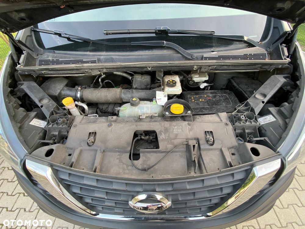 Nissan nv300 - 9