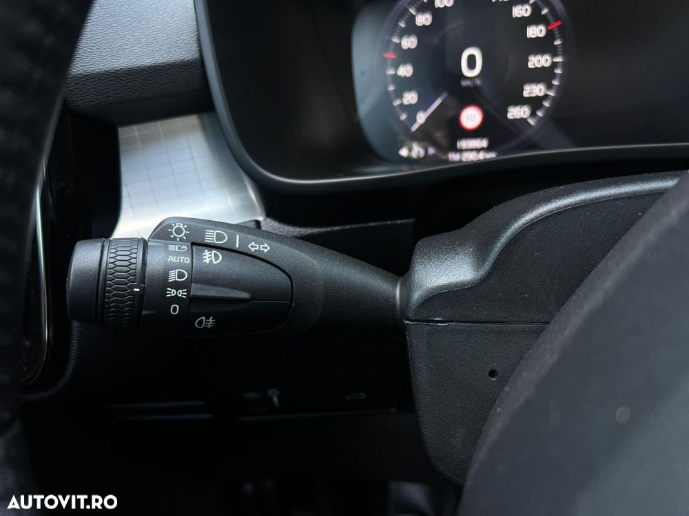 Volvo XC 40 - 19