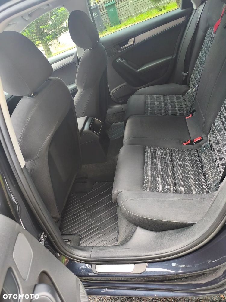 Audi A4 Avant 2.0 TDI - 8