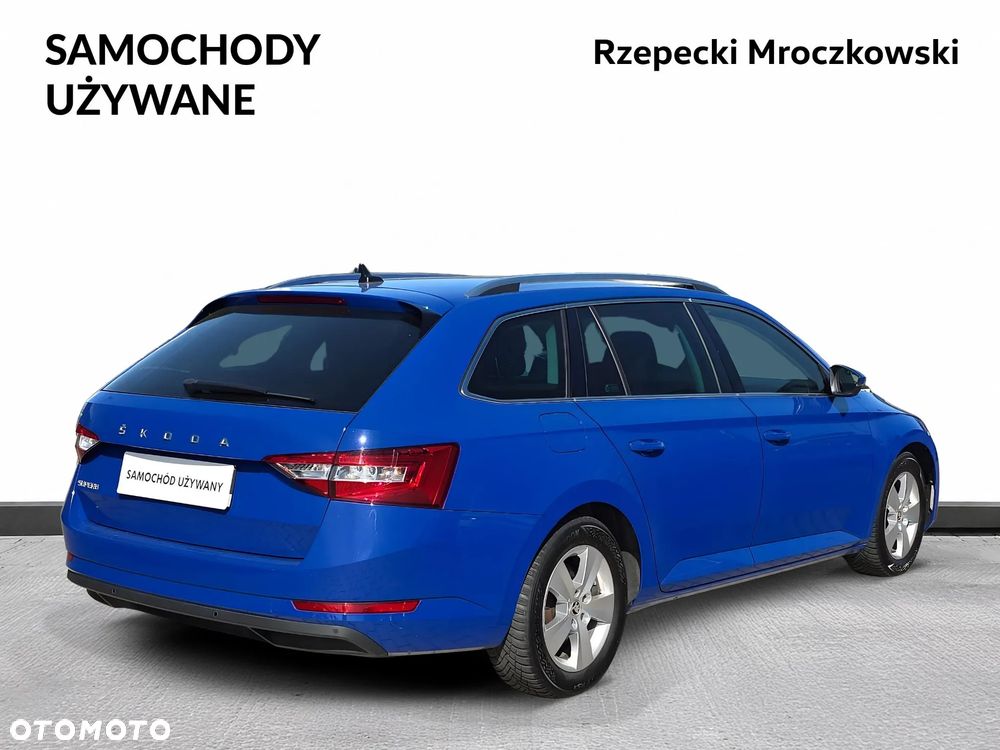 Skoda Superb 2.0 TDI SCR Ambition DSG - 7