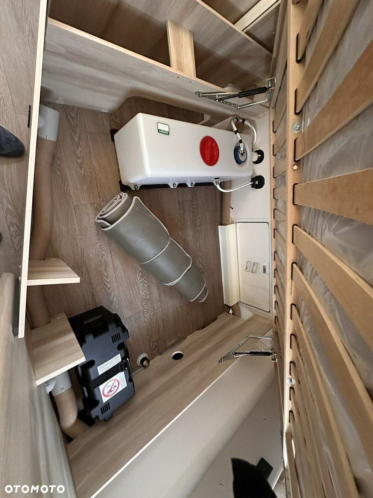 Hobby De Luxe 400 SFe - 8