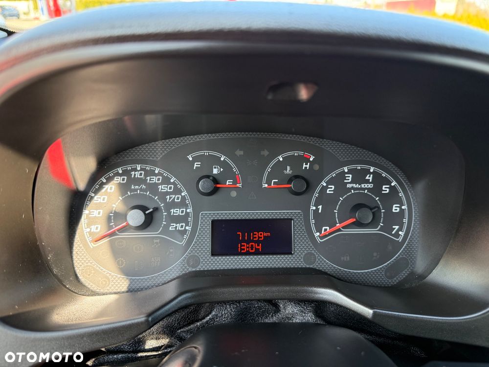 Fiat Qubo 1.4 8V Lounge - 13