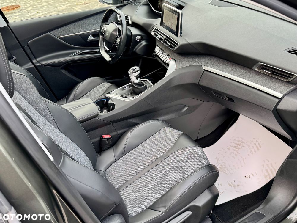 Peugeot 3008 - 5
