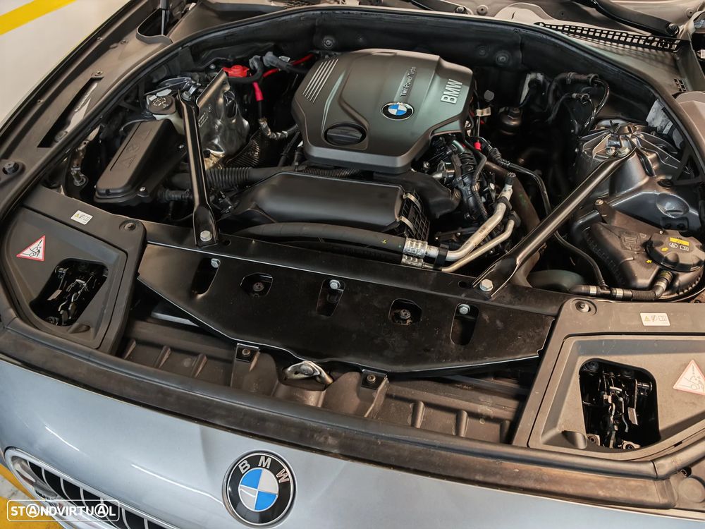 BMW 520 d xDrive Line Luxury Auto - 14